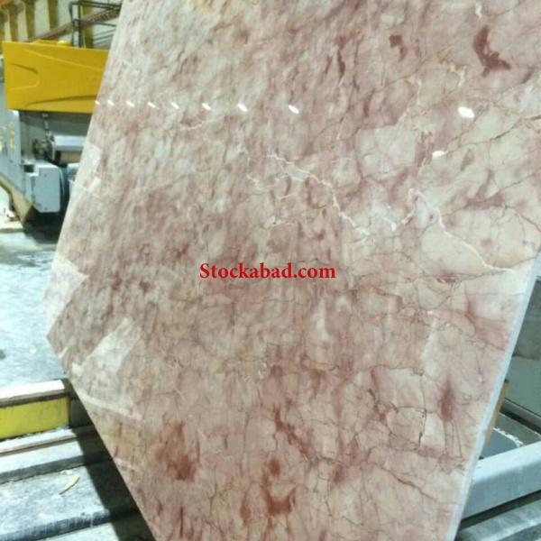 فروش معدن مرمریت با چند سینه کار