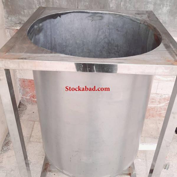 فروش مخزن استیل ۲۰۰ لیتری در اصفهان