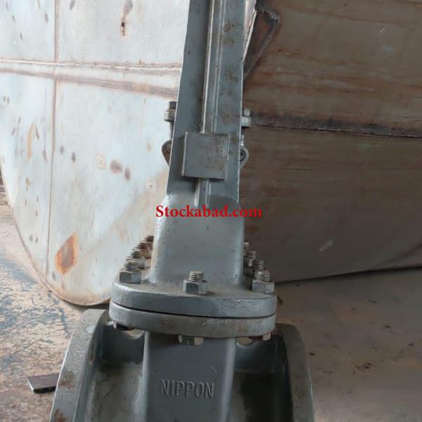 تعداد چهار عدد شیر کشویی و یک عدد شیر یک طرفه