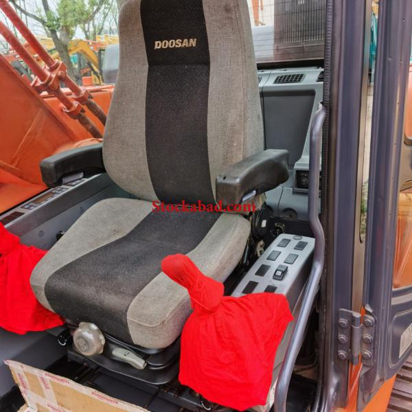 پیش فروش بیل مکانیکی دوسان dx300LC